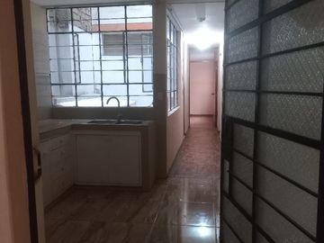 OPORTUNIDAD DE DEPARTAMENTO DE 75M2!! 2DO PISO ZONA RESIDENCIAL S.M.P AV.TOMAS VALLE CON SAN GERMAN