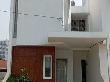 Rumah Aeer. Bintaro, Baru 2 LANTAI, Mewah Murah, Ciputat Tangsel, Kota Tangerang Selatan Jual Dijual