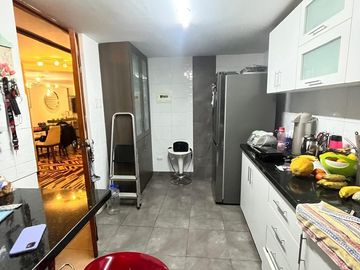 VENTA DPTO OCASION  /AV HAYA DE LA TORRE 733 LA PERLA ALTA /105 mT2 Mas AIRES