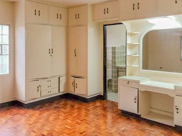 FOR SALE: Blue Ridge A, Quezon City, House and Lot