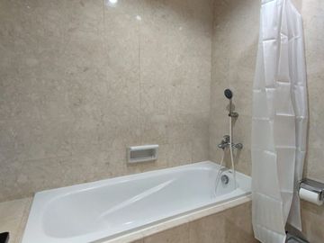 DIJUAL APARTEMEN SUDIRMAN MANSION 2BR LUAS 94m