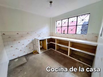 Terreno o Casa por Remodelar - San Juan de Miraflores - Zona B - 160 m²