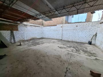 Terreno o Casa por Remodelar - San Juan de Miraflores - Zona B - 160 m²