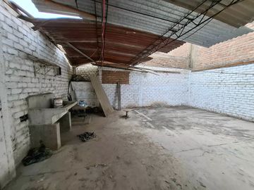 Terreno o Casa por Remodelar - San Juan de Miraflores - Zona B - 160 m²