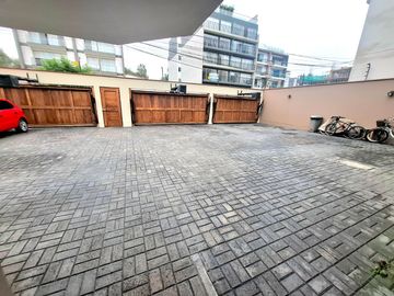 VENDO DPTO URB. TAMBO DE MONTERRICO - SURCO
