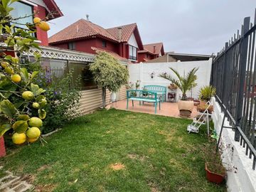 HERMOSA PROPIEDAD EN VENTA - COLINA EL PINO, LA SERENA