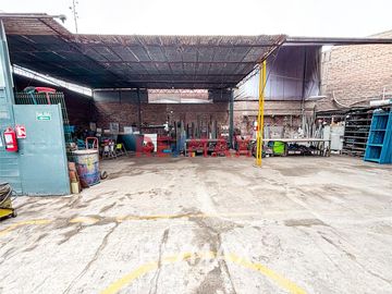 Venta De Local Industrial 300 M2 - Ate