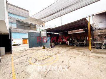 Venta De Local Industrial 300 M2 - Ate