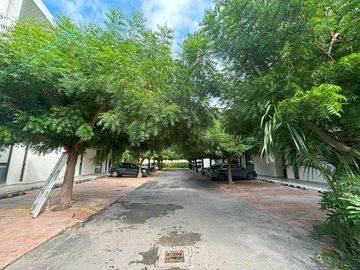 Departamento de 2 recámaras y 2 baños en renta en Montes de Amé