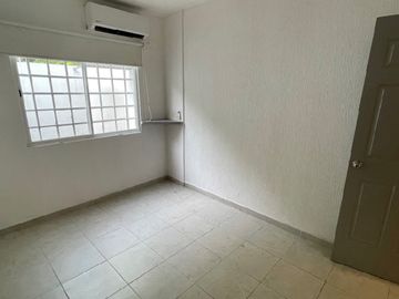 Casa en Venta de 3 habitaciones en Playa del Carmen LB 293