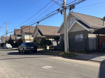 OPORTUNIDAD UNICA VENDO CASA 3 DORMITORIOS, DOS BAÑOS CON MANSARDA, NOVA HACIENDA, COQUIMBO