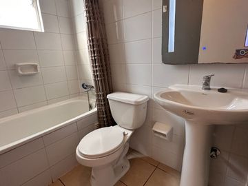 OPORTUNIDAD UNICA VENDO CASA 3 DORMITORIOS, DOS BAÑOS CON MANSARDA, NOVA HACIENDA, COQUIMBO