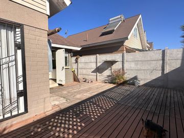 OPORTUNIDAD UNICA VENDO CASA 3 DORMITORIOS, DOS BAÑOS CON MANSARDA, NOVA HACIENDA, COQUIMBO