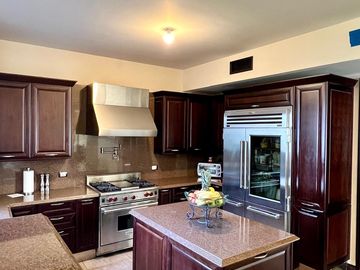 Casa en venta en La Rioja Residencial al poniente de Hermosillo