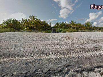 Condominio con terraza privada, en venta, Frente al mar, Puerto Morelos.