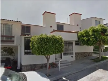 REMATO CASA A BUEN PRECIO EN CORREGIDORA
