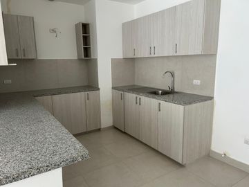 VENDO DEPARTAMENTO EN 100 OLIVOS PARC