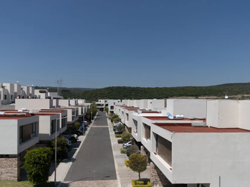 CASA DE OPORTUNIDAD EN CUMBRES DEL LAGO, QUERETARO . RSSIDENCIAL PLUS