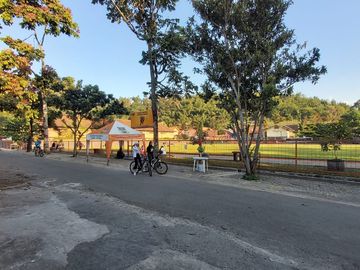 MEWAH Rumah Villa 2 lantai Fasilitas Jogging Track di lembang Cidadap