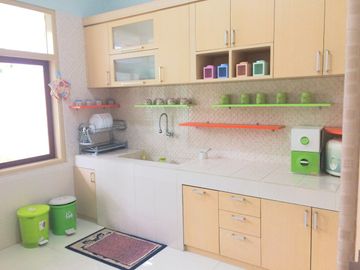 MEWAH Rumah Villa 2 lantai Fasilitas Jogging Track di lembang Cidadap