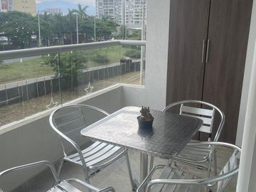 VENDO HERMOSO APARTAMENTO 4TO PISO VALLE DEL LILI SM