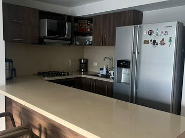 VENDO HERMOSO APARTAMENTO 4TO PISO VALLE DEL LILI SM