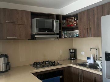 VENDO HERMOSO APARTAMENTO 4TO PISO VALLE DEL LILI SM