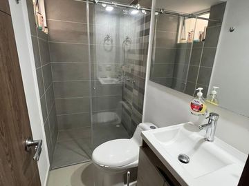 VENDO HERMOSO APARTAMENTO 4TO PISO VALLE DEL LILI SM