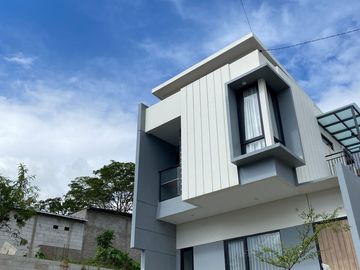 Rumah Baru 2 Lantai Hanya 2KM dri Jl AH Nasution Arcamanik Ujungberung