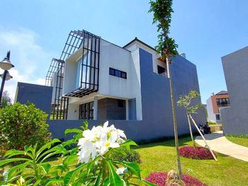 RUMAH BARU DI CLUSTER MEWAH ADA KOLAM RENANG DI SETIABUDI GEGER KALONG