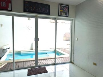 Casa de 4 habitaciónes y piscina privada en venta, Santa Fé, Playa del Carmen, Quintana Roo.