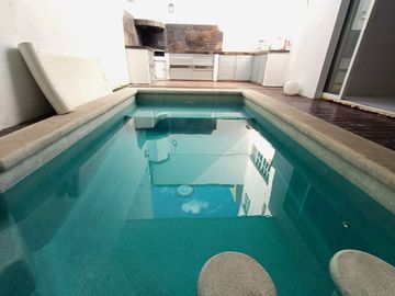 Casa de 4 habitaciónes y piscina privada en venta, Santa Fé, Playa del Carmen, Quintana Roo.