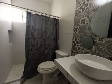 Casa de 4 habitaciónes y piscina privada en venta, Santa Fé, Playa del Carmen, Quintana Roo.