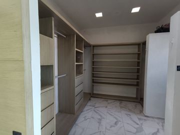 Casa de 4 habitaciónes y piscina privada en venta, Santa Fé, Playa del Carmen, Quintana Roo.