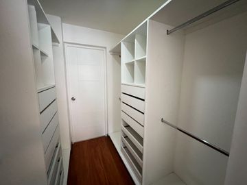 VENTA DEPARTAMENTO  - PRIMER PISO FRENTE A PARQUE – LAS GARDENIAS - SURCO