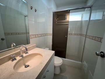 VENTA DEPARTAMENTO  - PRIMER PISO FRENTE A PARQUE – LAS GARDENIAS - SURCO