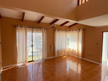 ¡OPORTUNIDAD UNICA ¡ VENDO CASA  DE 4 HABITACIONES Y 2 BAÑOS, SECTOR TRANQUILO, LA SERENA