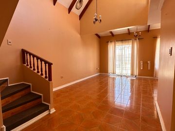 ¡OPORTUNIDAD UNICA ¡ VENDO CASA  DE 4 HABITACIONES Y 2 BAÑOS, SECTOR TRANQUILO, LA SERENA