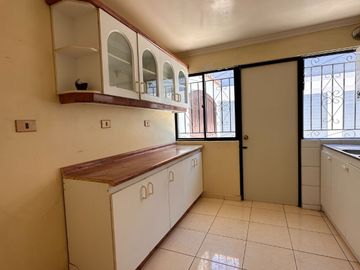 ¡OPORTUNIDAD UNICA ¡ VENDO CASA  DE 4 HABITACIONES Y 2 BAÑOS, SECTOR TRANQUILO, LA SERENA