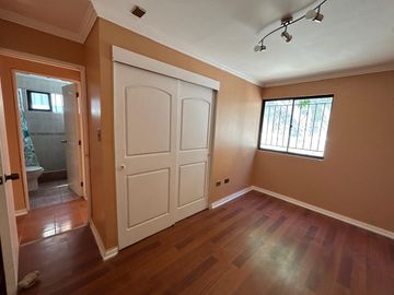 ¡OPORTUNIDAD UNICA ¡ VENDO CASA  DE 4 HABITACIONES Y 2 BAÑOS, SECTOR TRANQUILO, LA SERENA