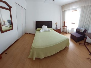 ELEGANTE DPTO. EN ZONA RESIDENCIAL DE MIRAFLORES