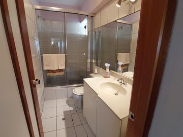 ELEGANTE DPTO. EN ZONA RESIDENCIAL DE MIRAFLORES