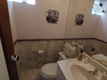 ELEGANTE DPTO. EN ZONA RESIDENCIAL DE MIRAFLORES