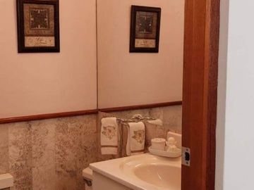 ELEGANTE DPTO. EN ZONA RESIDENCIAL DE MIRAFLORES
