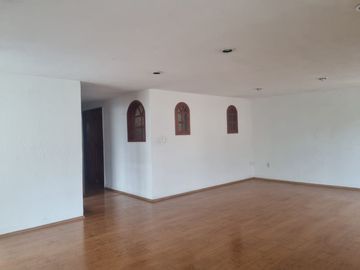 Casa en Venta en  Ciudad Satélite, Naucalpan