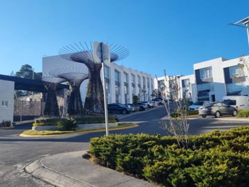 Casa en venta en Bosque Esmeralda, Bosque de Acanto, Atizapan