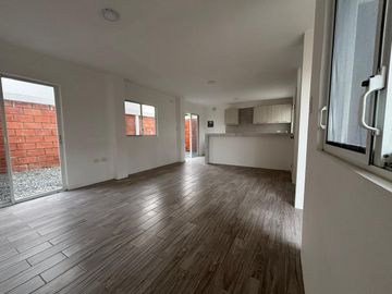 CASA DE VENTA,  EN URB.L'OGARE , CANTON SALITRE, ECUADOR