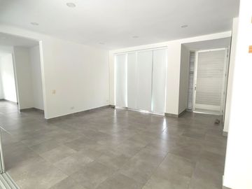 Se vende cómoda y lujosa casa en condominio rural en Pereira, sector pueblito cafetero