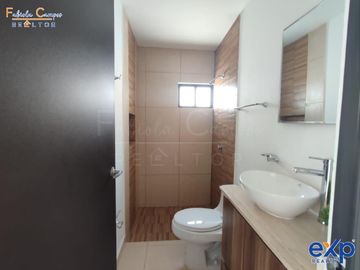 Casa de 2 pisos y 2 recámaras en venta en Conkal Yucatan - Entrega inmediata - ACEPTAMOS INFONAVIT