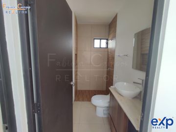 Casa de 2 pisos y 3 recámaras en venta en Conkal Yucatan - Entrega inmediata - ACEPTAMOS INFONAVIT